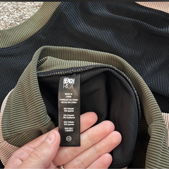 Beach Riot Activewear Set - Picture 6 of 6